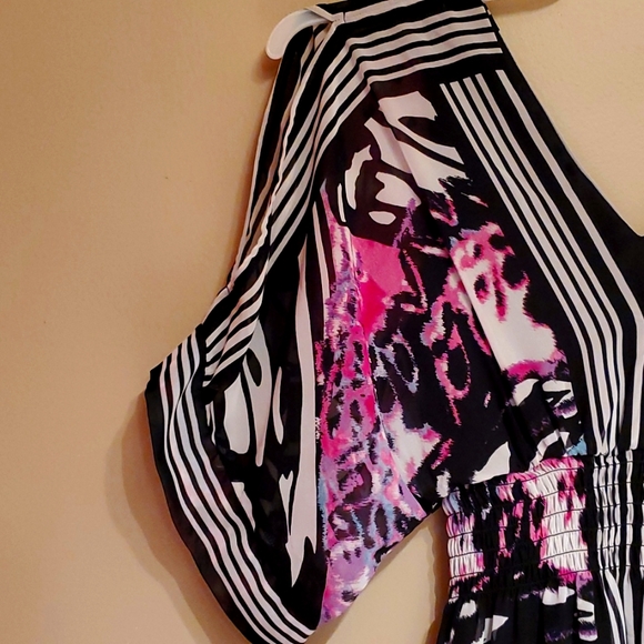 Bisou Bisou dress - Picture 3 of 7